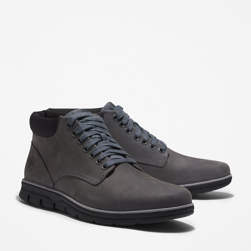 Timberland Bradstreet Leather Chukka Boot for Men in Grey