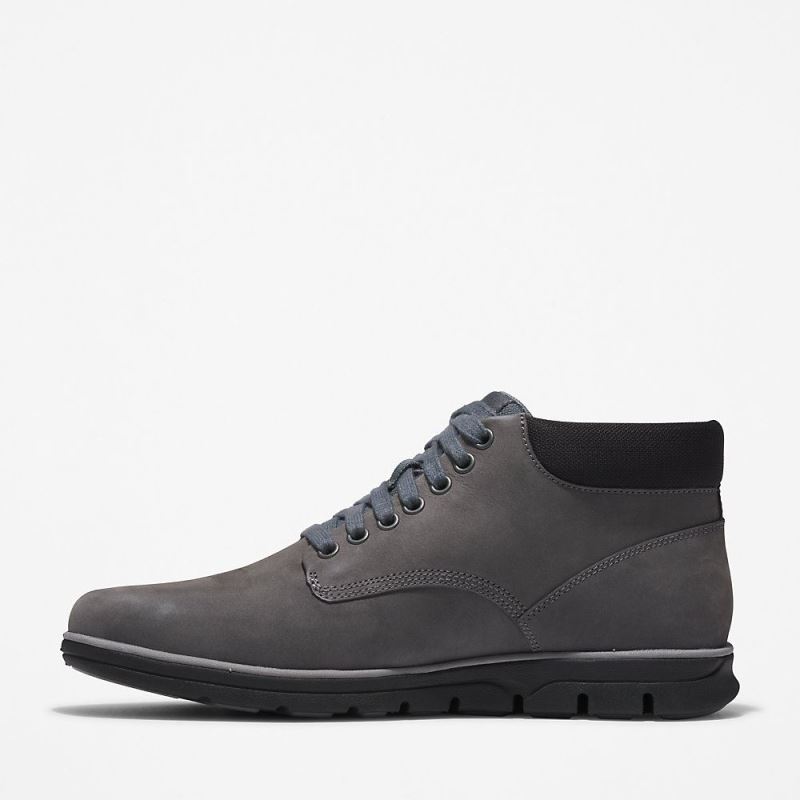 Timberland Bradstreet Leather Chukka Boot for Men in Grey