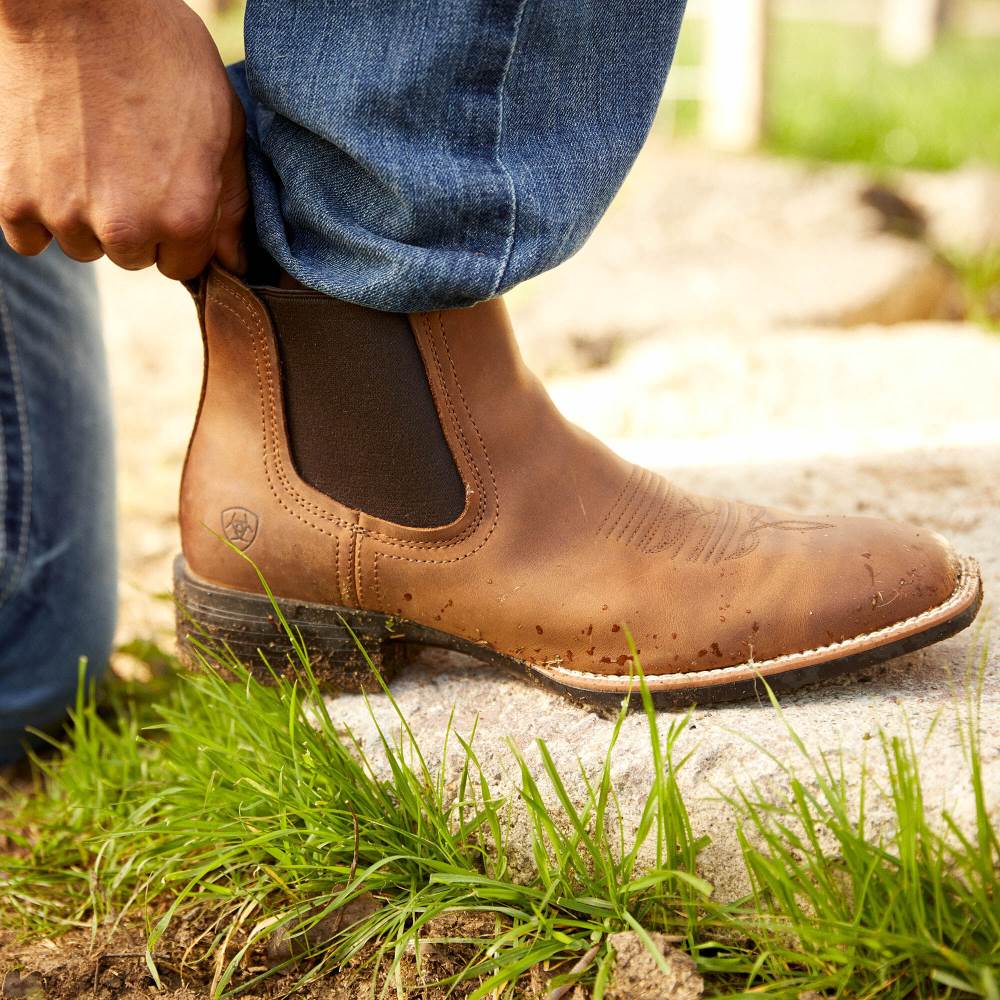 Ariat Booker Ultra Western Boot - DISTRESSED TAN